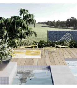 Amitha Lounge Di Gaber, Realizzata In Metallo Verniciato Per L'Outdoor, Interamente In Italia.