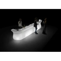 Angolo Bar Bartolomeo Corner Di Plust, Realizzato Interamente In Italia In Polietilene.