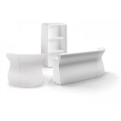 Bartolomeo Desk, Il Bancone Bar Di Plust, Realizzato Interamente In Italia In Polietilene Rinforzato In Acciaio.