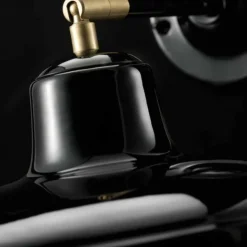 Black&White Applique, Progettata E Prodotta In Italia Da Ferroluce, In Ceramica Smaltata Lucida.