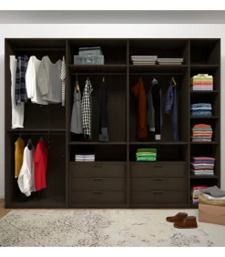 Cabina Completa Di Accessorinaked