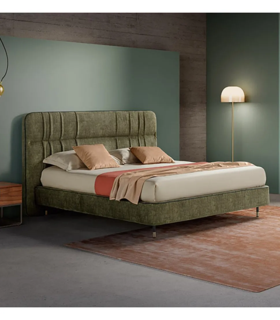 Camelia, Letto Imbottito E Rivestito Con Contenitore.