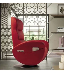 Comfort Senza Precedenti Con La Poltrona Ester Imbottita In Poliuretano E Rivestita In Tessuto O In Pelle.