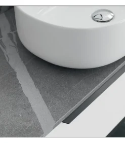 Composizione Per Il Bagno Bd003 Di Compab, Realizzata Interamente In Italia.