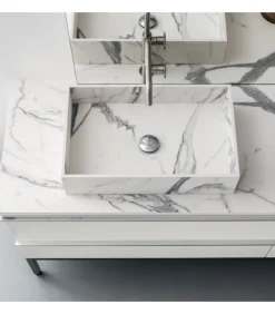 Composizione Per Il Bagno Bd001 Di Compab, Progettata E Realizzata In Italia.