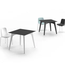 Con Scocca In Polietilene E Gambe In Alluminio Per L'Outdoor. Certificata Da Catas.