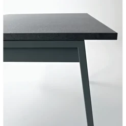 Delta Plus E' Un Tavolo Che Appartiene Al Programma Idea Cucina