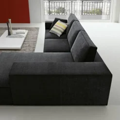 Divano Byron Con Penisola, La Seduta Si Allunga E Diventa Chaise Longue