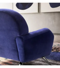 Divano Imbottito Disponibile In Moltissimi Colori E Tessuti