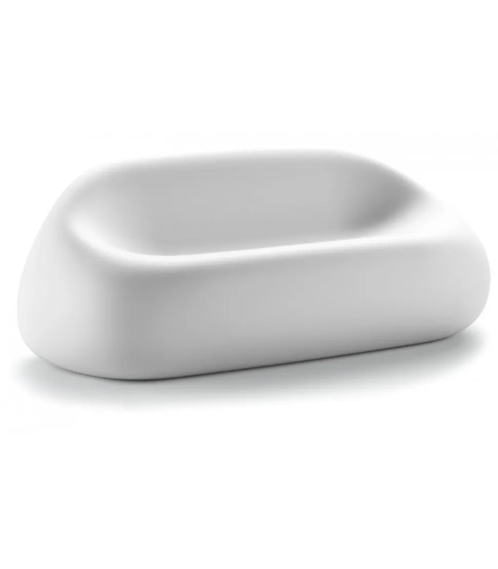 Divano In Polietilene Per Outdoor, Accessoriabile Di Kit Di Fissaggio E Luce E Led.