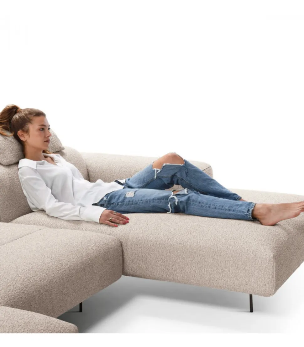 Divano Limitless, Contattaci Privatamente Per Modificare Dimensione E Forma Con Un Preventivo Personalizzato.