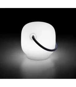 Lampada A Led, Roaming Di Plust, In Polietilene Per L'Outdoor.