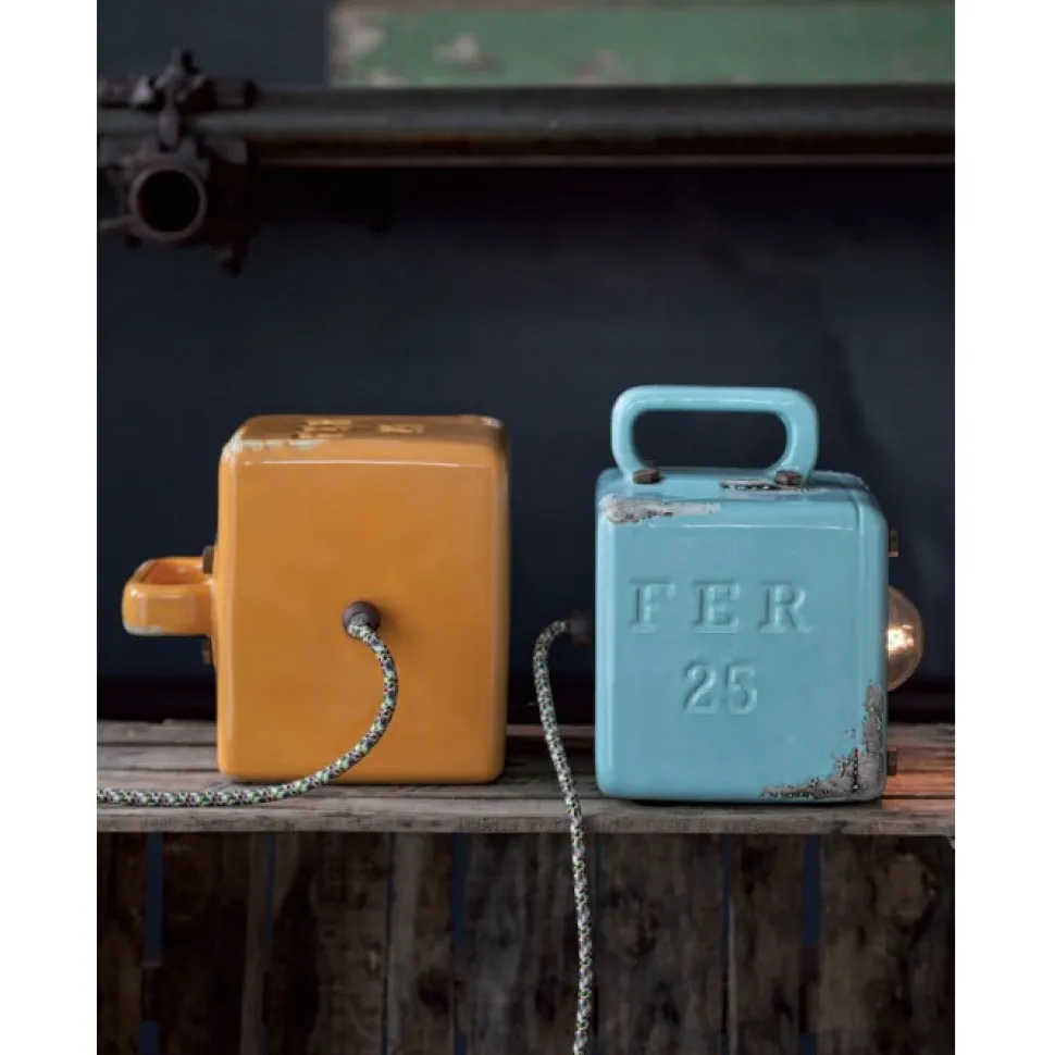 Lampada Da Tavolo Vintage Bibury, Progettata E Realizzata Interamente In Italia Da Ferroluce.