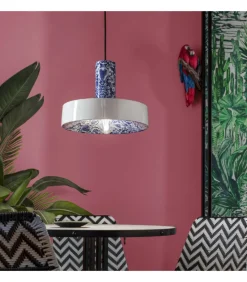 Lampada Sospesa In Ceramica Smaltata Con Fantasie Deco. Realizzata In Italia.