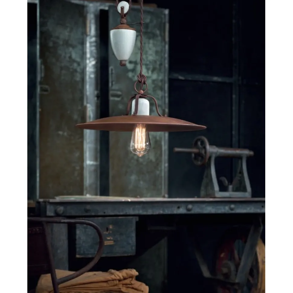 Lampada Sospesa Vintage Wichita Con Meccanismo Sali-Scendi: Il Design Italiano Che Illumina La Tua Casa.