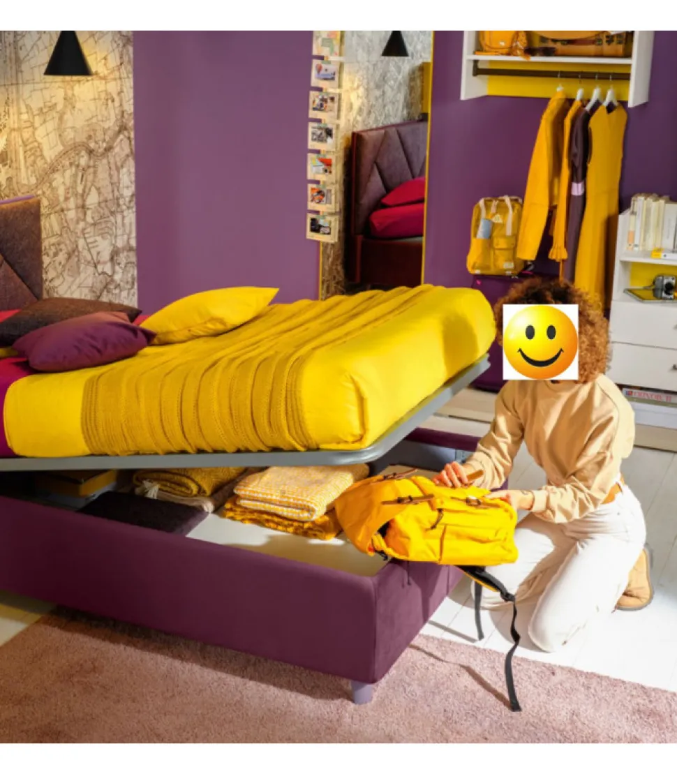 Letto Comfort Con Testata Cross, Imbottito E Rivestito, Interamente Realizzato In Italia Da Moretti Compact.