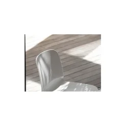 Liu' T-R Sedia Restylon