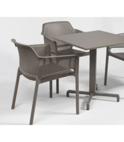 Net, Poltrona Con Braccioli Per Interni Ed Esterni