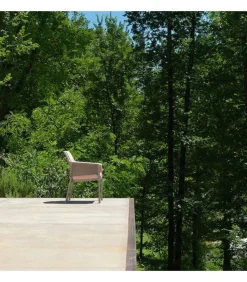 Net Relax Shell Poltrona Con Braccioli Per Interni Ed Esterni E Cuscineria