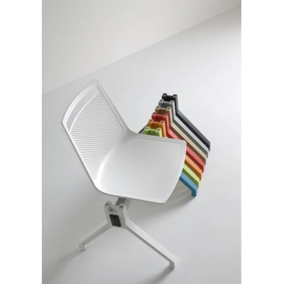 Panca Attesa Akami Pg Gambe In Metallo E Seduta Confortevole