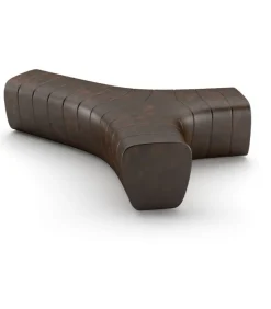 Panca Jetlag Di Plust, Realizzata Interamente In Italia In Polietilene Per L'Outdoor.