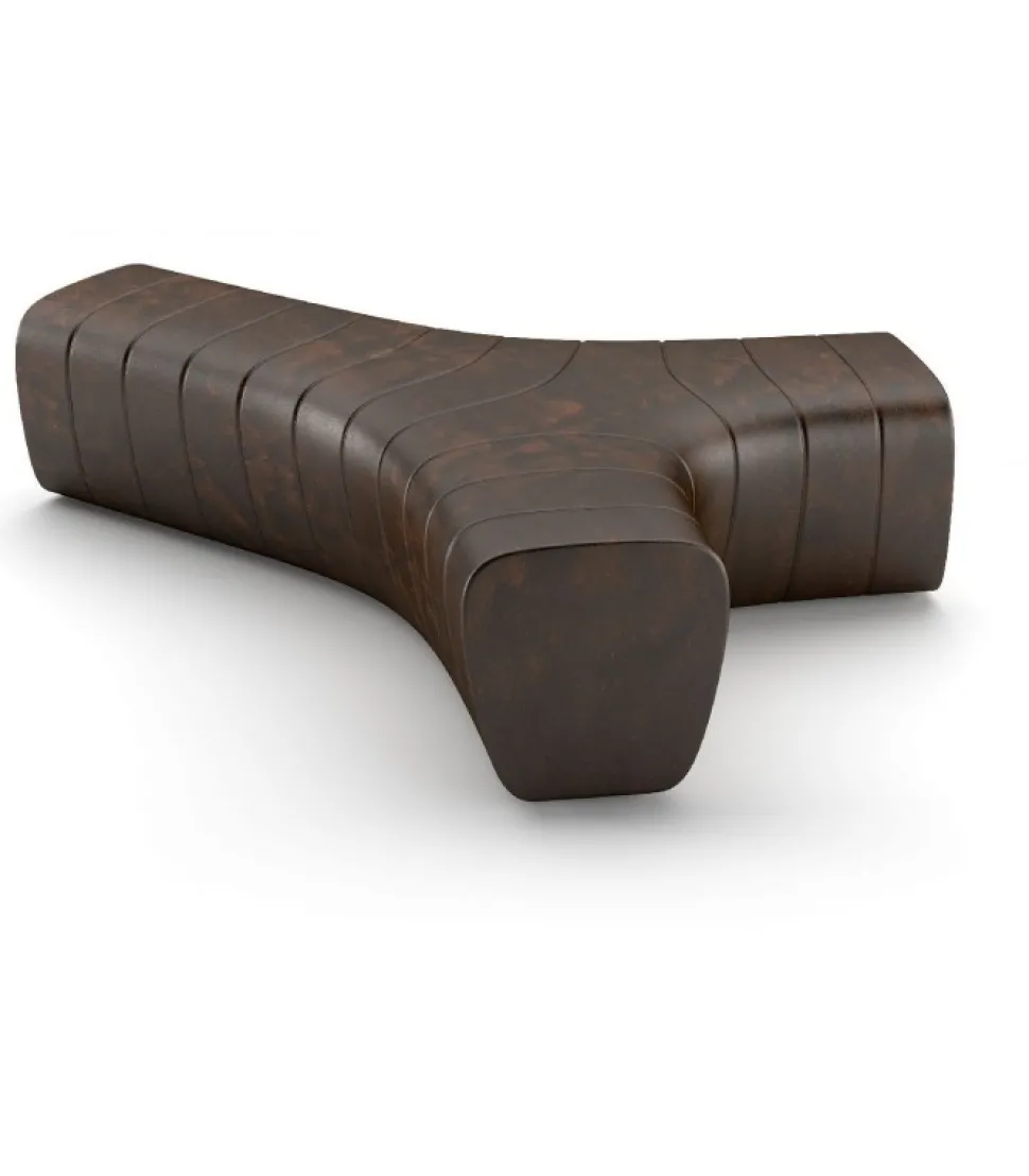 Panca Jetlag Di Plust, Realizzata Interamente In Italia In Polietilene Per L'Outdoor.