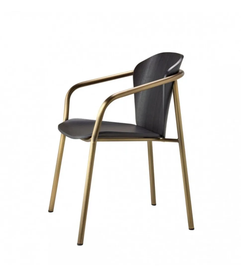 Poltrona Finn, Realizzata In Italia Da Scab Con Materiali Prodotti In Italia.