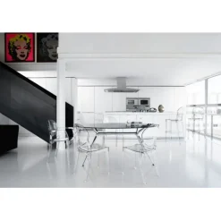 Poltrona Igloo Di Scab, Realizzata In Policarbonato (Disponibile Anche La Versione Ignifuga).