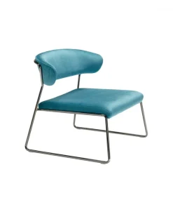 Poltrona Lisa Di Scab, Progetta E Realizzata Interamente In Italia, Con Materiali Prodotti In Italia.