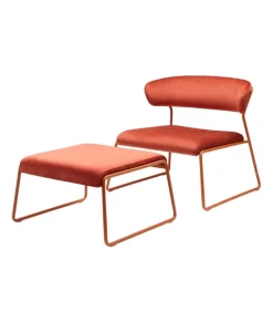 Poltrona Lisa Di Scab, Progetta E Realizzata Interamente In Italia, Con Materiali Prodotti In Italia.