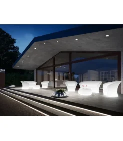 Poltrona Ohla In Polietilene Per Outdoor. Realizzata Interamente In Italia Da Plust.