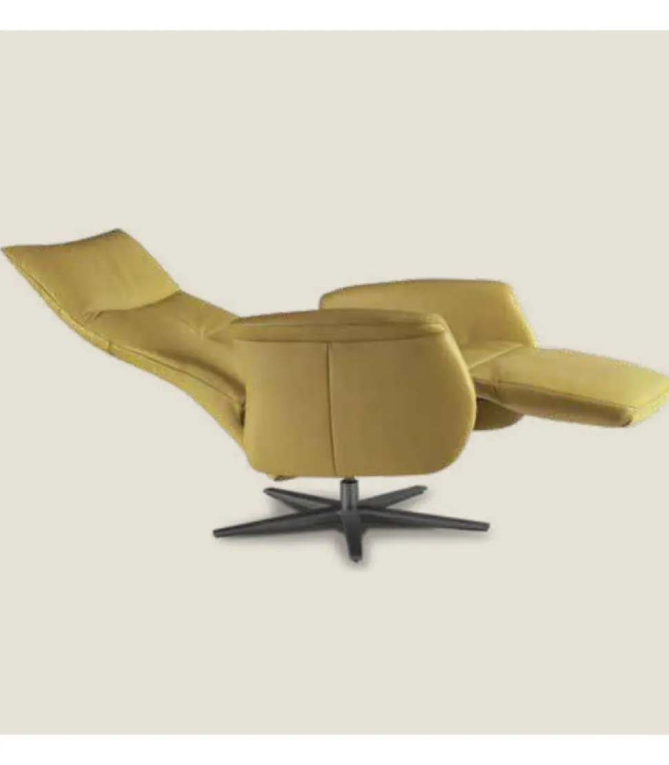 Poltrona Relax Nina Con La Nostra Poltrona Imbottita In Poliuretano, Rivestita In Tessuto O Pelle.