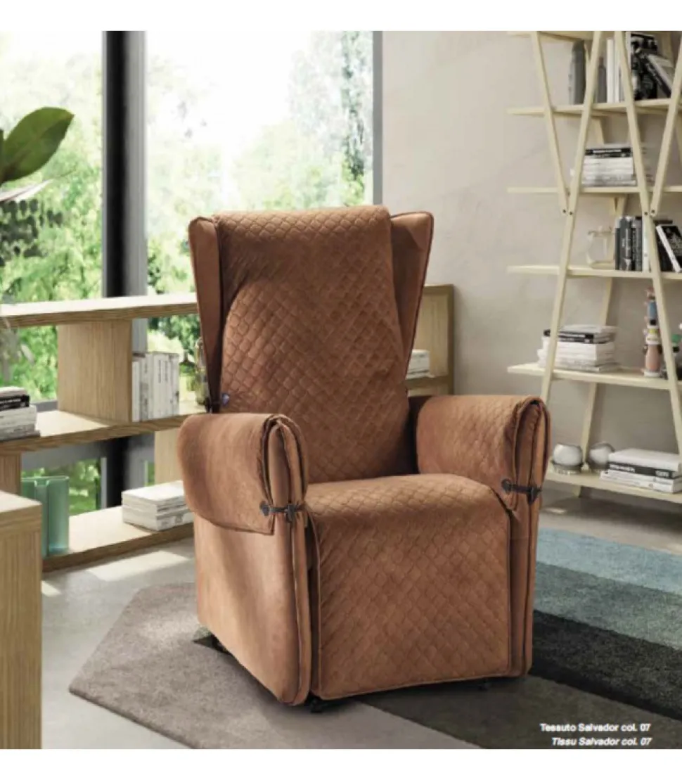 Poltrona Relax Tiffany Di Il Benessere, Imbottita In Poliuretano Memory Foam, Rivestita In Tessuto O Pelle.