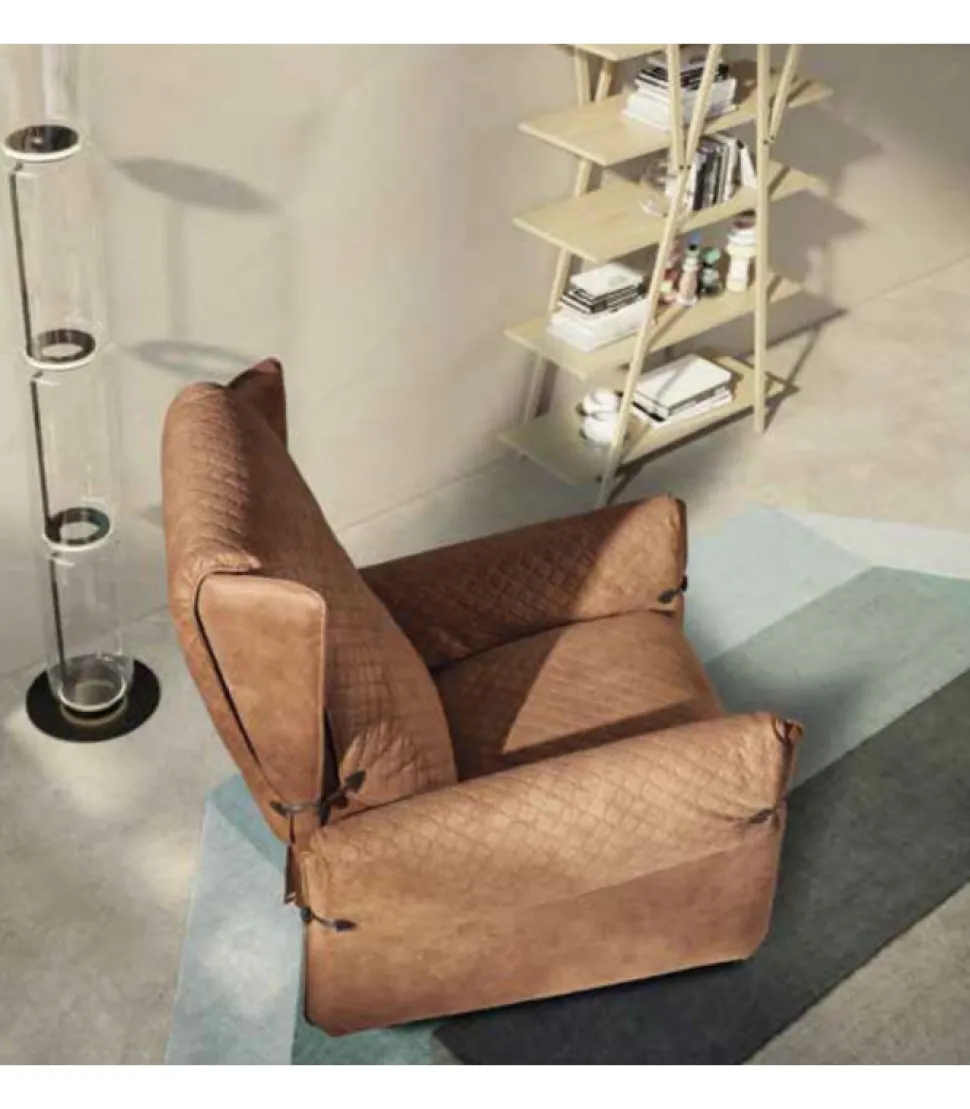 Poltrona Relax Tiffany Di Il Benessere, Imbottita In Poliuretano Memory Foam, Rivestita In Tessuto O Pelle.