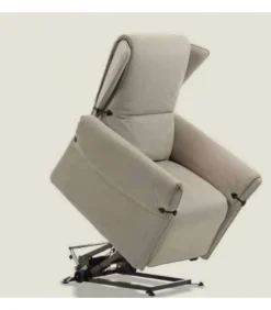 Poltrona Relax Tiffany Di Il Benessere, Imbottita In Poliuretano Memory Foam, Rivestita In Tessuto O Pelle.