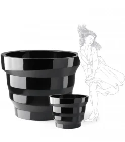 Rebelot Family, Vasi In Polietilene Di Plust, Progettati E Realizzati In Italia.