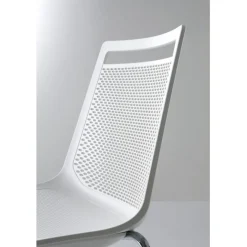 Sedia Akami Na Sofisticata Ed Assolutamente Confortevole