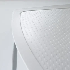 Sedia Akami Tb Sofisticata Ed Assolutamente Confortevole Grazie Ai Comodissimi Braccioli