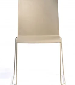 Sedia Artesia Con Struttura A Slitta In Filo E Struttura In Tecnopolimero.