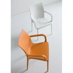 Sedia Con Braccioli Iris B Costruita Per Durare