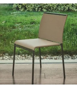 Sedia Impilabile Con Struttura In Acciaio Laccato