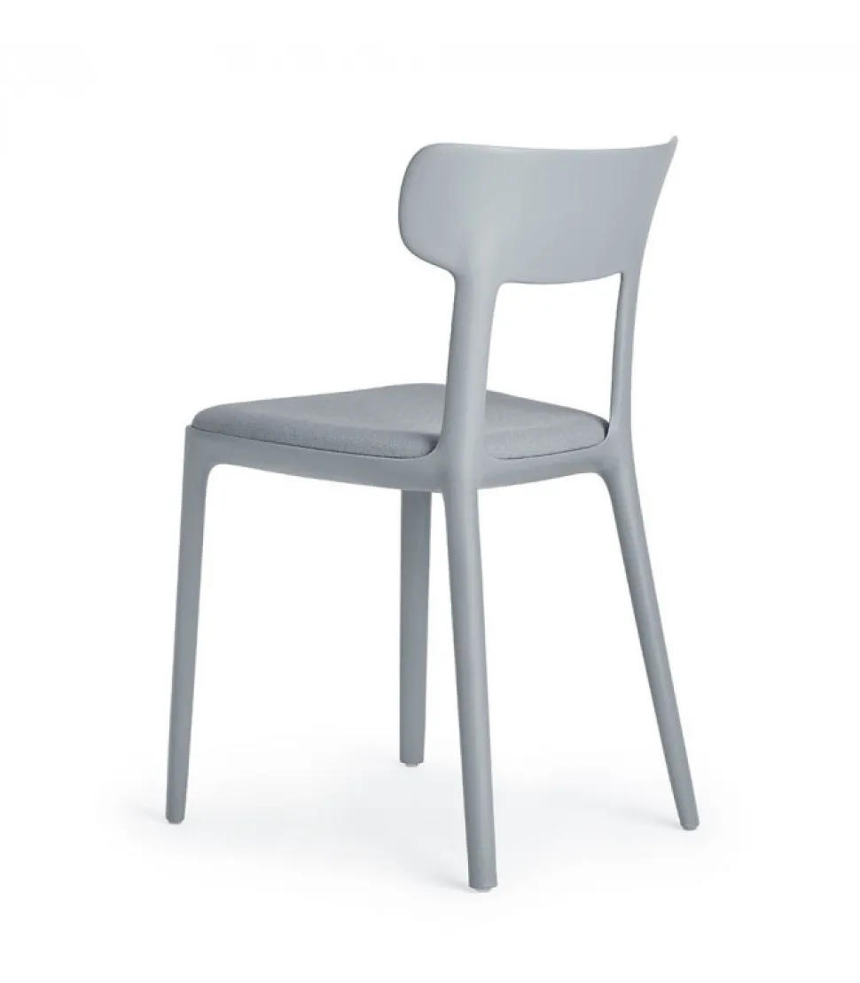 Sedia In Polipropilene Colorata