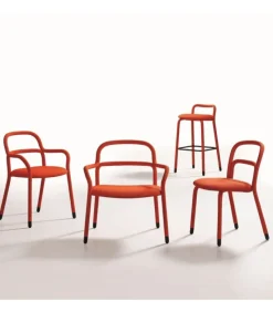 Sedia Interamente Imbottita E Rivestita In Tessuto Visual