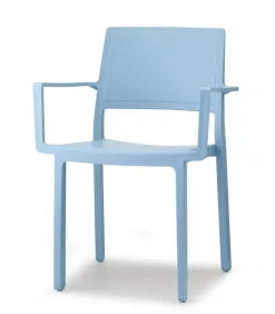 Sedia Kate Di Scab, Realizzata Interamente In Italia In Tecnopolimero Per Outdoor.