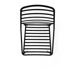 Sedia Link In Metallo Colorato E Con Un Estetica Moderna Ma Di Memoria