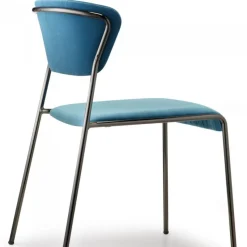 Sedia Lisa Di Scab, Scocca Imbottita E Rivestita E Telaio In Acciaio Cromato O Verniciato.