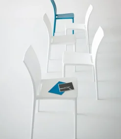 Sedia Moon Con Scocca In Tecnopolimero.