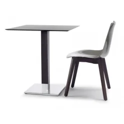 Sedia Natural Zebra Di Scab. Scegli Tu Il Colore Della Scocca In Policarbonato E Delle Gambe In Faggio.