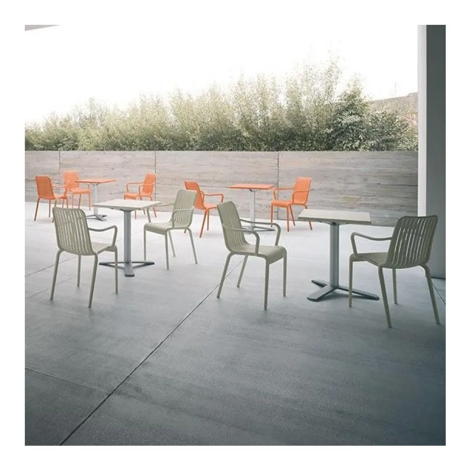 Sedia Open Con Braccioli