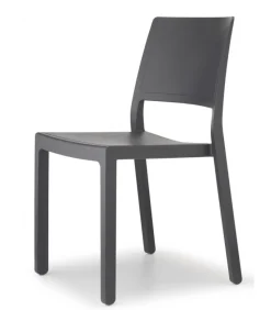 Sedia Per L'Outdoor Kate Di Scab. Realizzata In Italia E Certificata Da Catas.